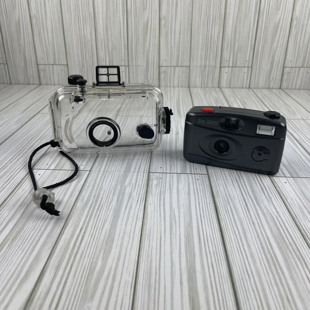 Snap Sights Underwater 35mm Film Camera Waterproof to 100 Feet Reusable w/Flash‎